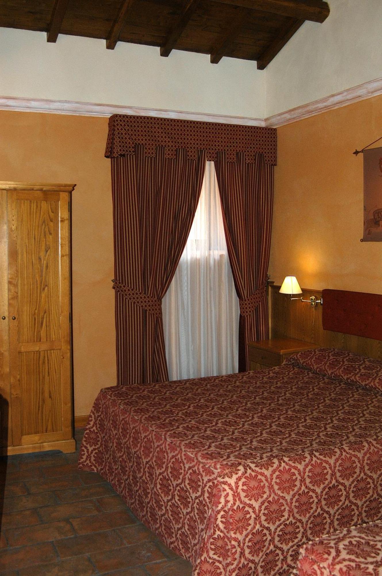 Casale Certosa Hotel Pavona Room photo