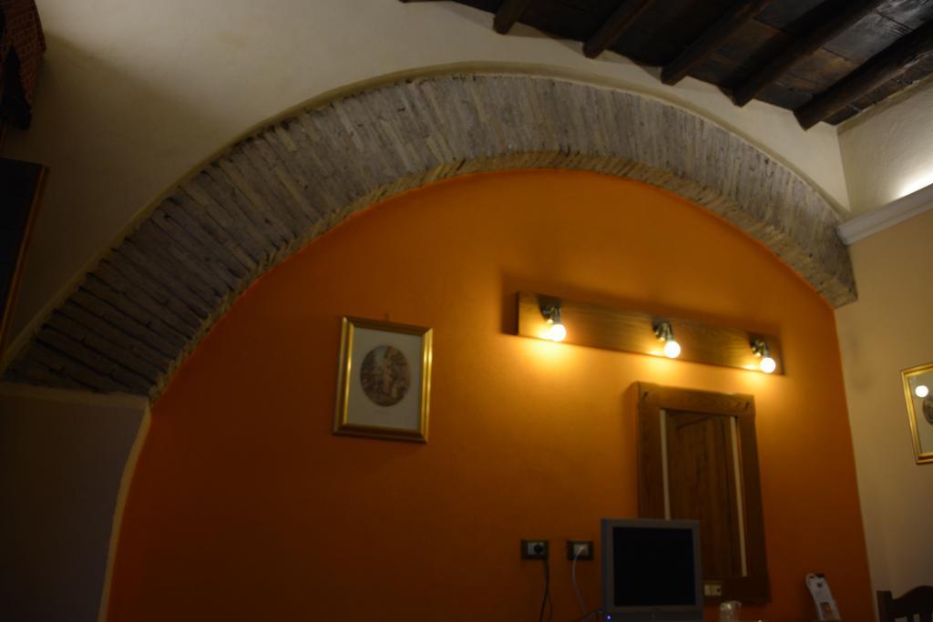 Casale Certosa Hotel Pavona Exterior photo