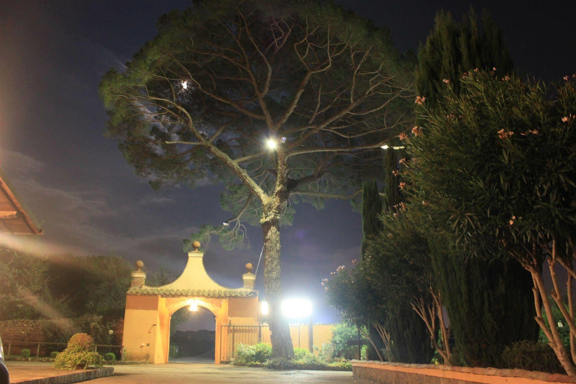 Casale Certosa Hotel Pavona Exterior photo