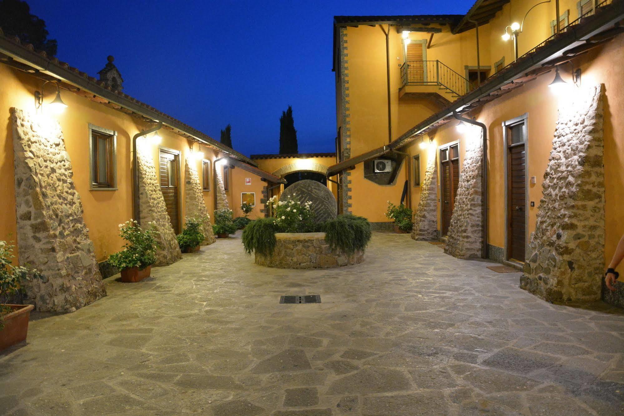 Casale Certosa Hotel Pavona Exterior photo